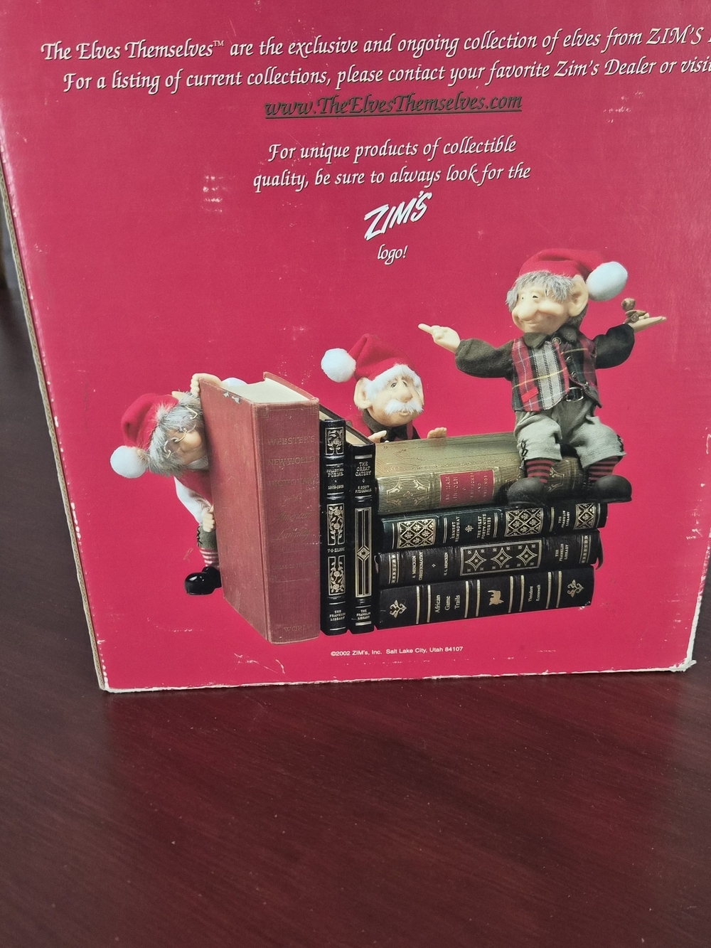 2 Zim's "The Elves Themselves" Christmas Elf Figures with Mini Train Collectable - Picture 15 of 16
